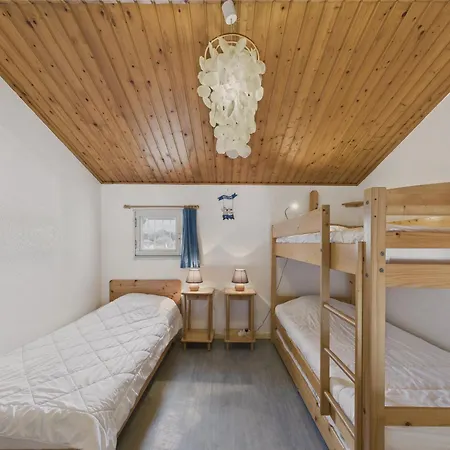 50m De La - 2adultes,3enfants * Longeville-sur-Mer